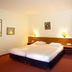 Burghotel Отель