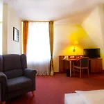 Burghotel Hotel 3*