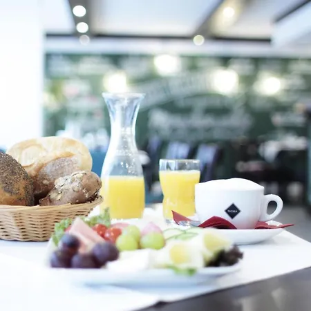 Burghotel Hotel 3*