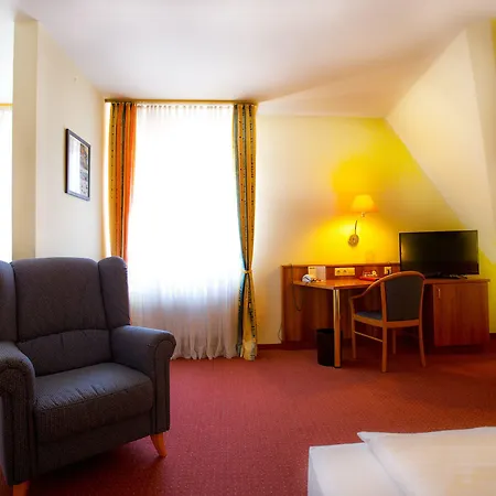 Burghotel Hotel 3*