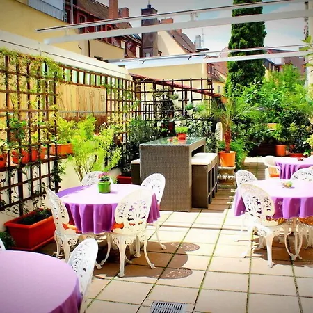 Отель Burghotel