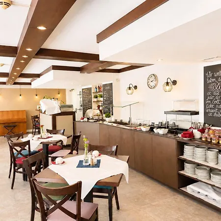 Hotel Burghotel 3*