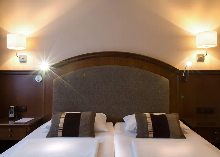מלון Burghotel נירנברג
