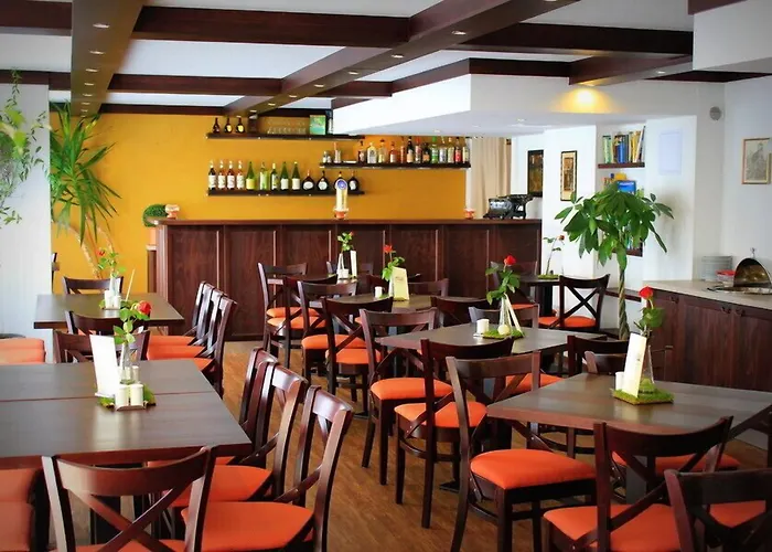 Burghotel מלון